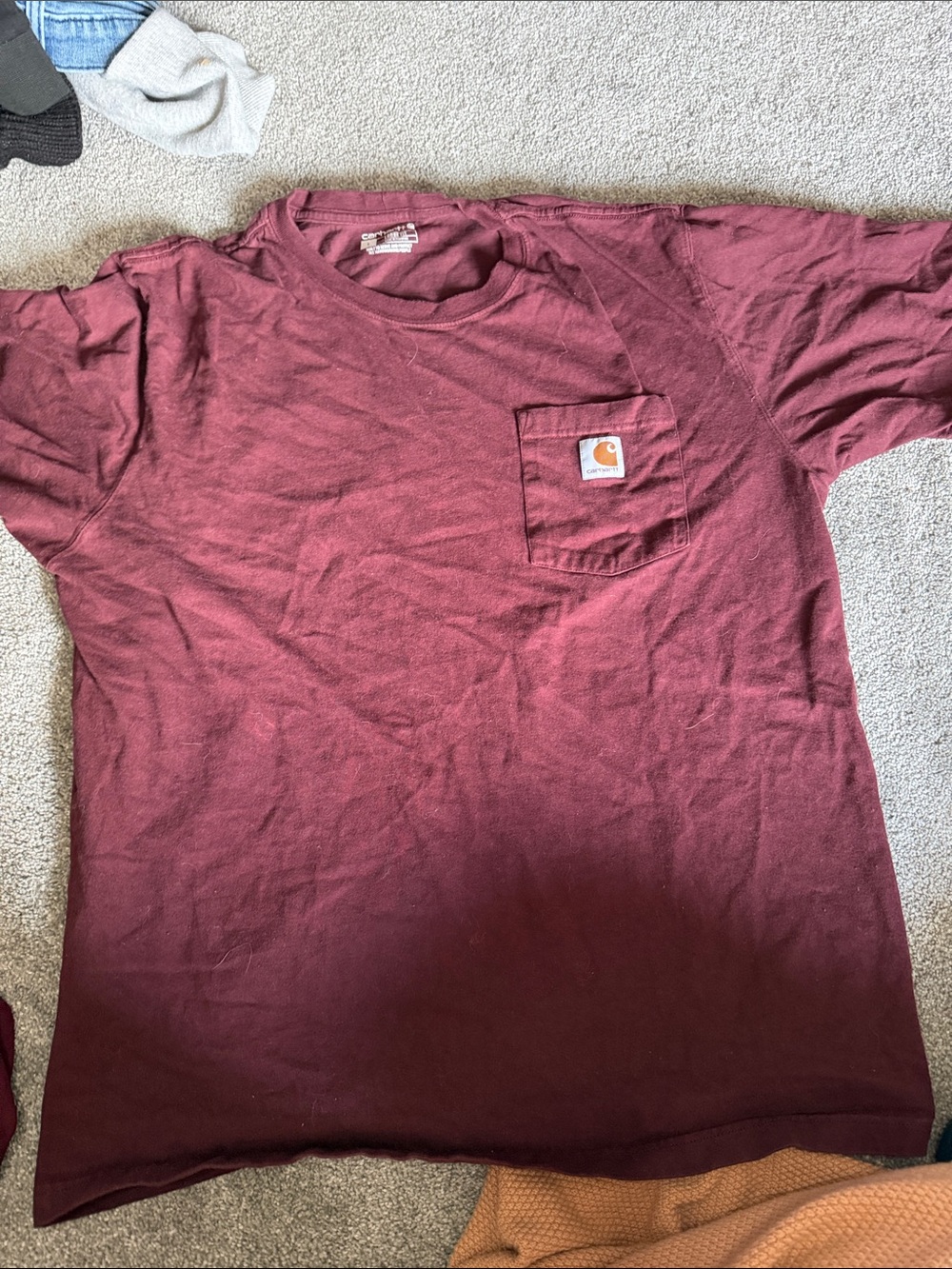 Carhartt Men's Short-Sleeve Pocket Tee in Burgundy